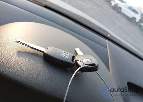 2006 Honda Accord 3.0 Ex из США, поврежденный, VIN 1HGCM66826A030915